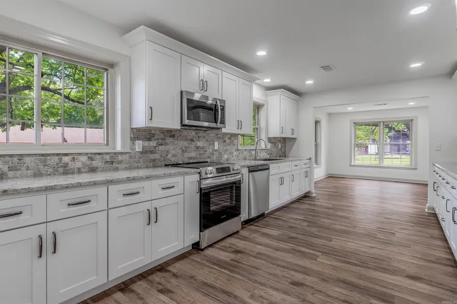 101 Roosevelt Cir., Morrilton, AR 72110 - #2