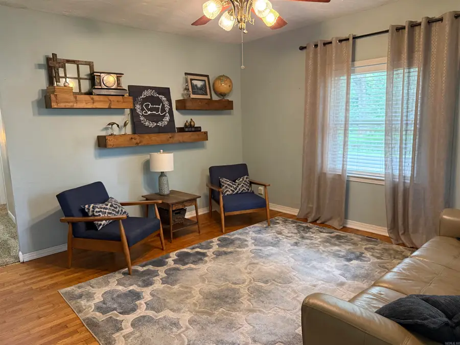 211 W Quitman Street, Heber Springs, AR 72543 - #2