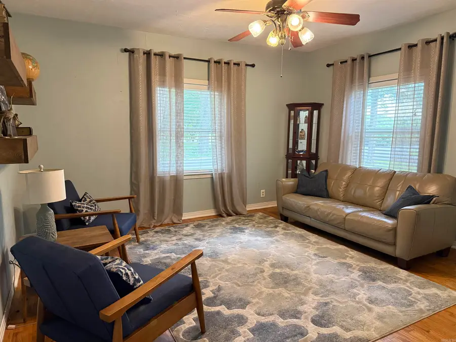 211 W Quitman Street, Heber Springs, AR 72543 - #3
