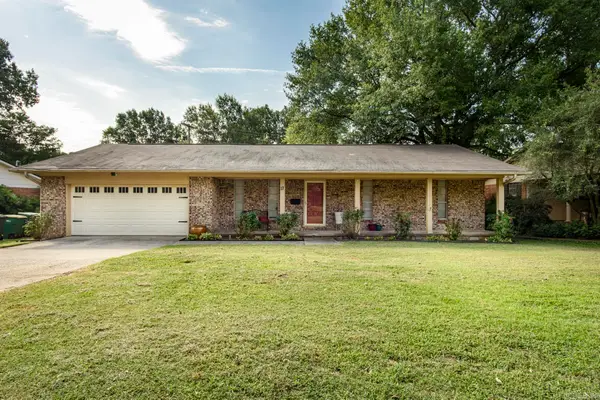 17 Bradford Drive, Little Rock, AR 72227