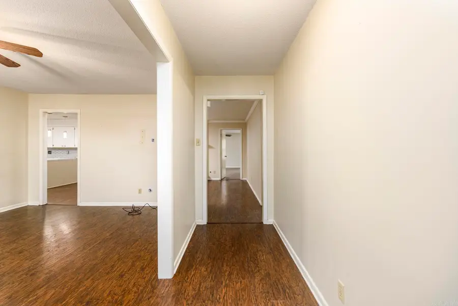 17 Bradford Drive, Little Rock, AR 72227 - #3