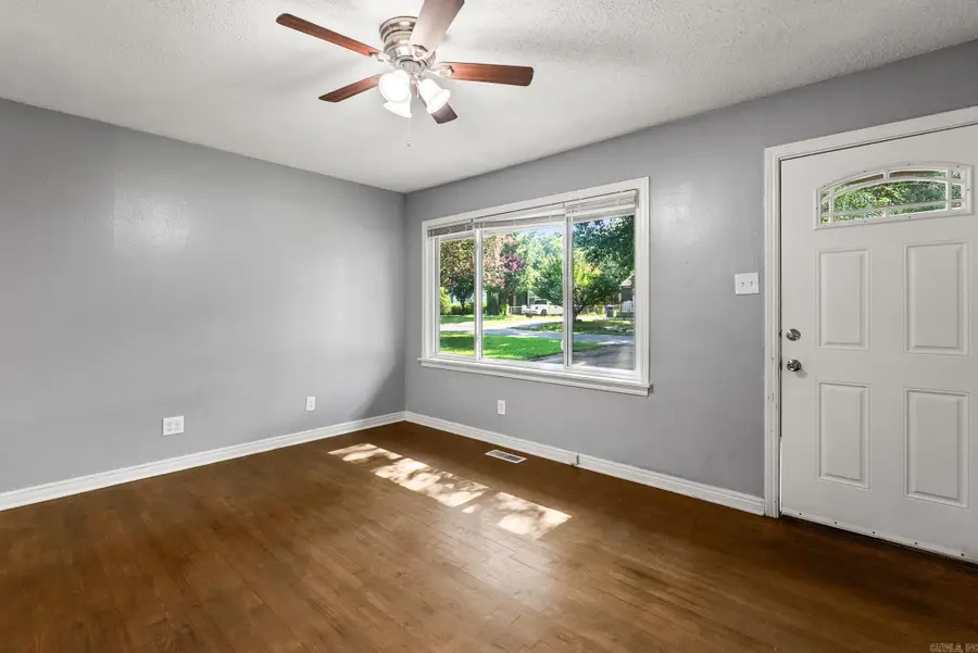4301 Orange Street, North Little Rock, AR 72118 - #3