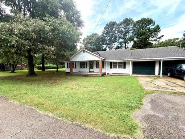 215 N Rice, Piggott, AR 72454