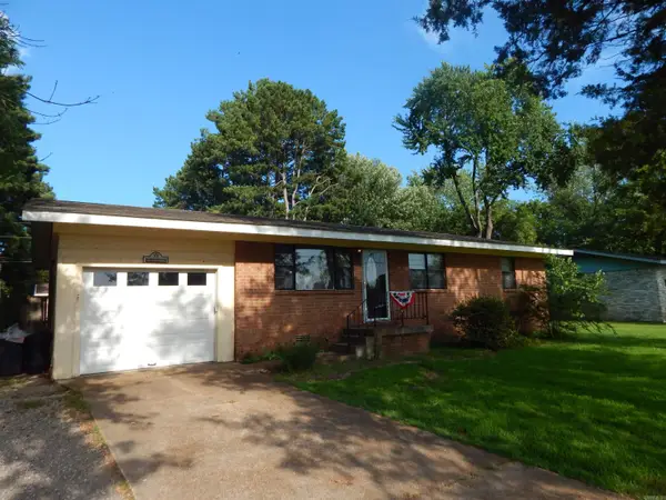 1607 N Broadway Street, Heber Springs, AR 72543