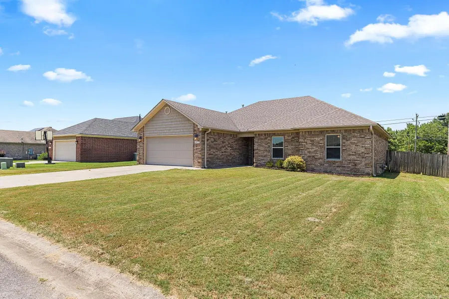 2411 Lancashire Lane, Cabot, AR 72023 - #3