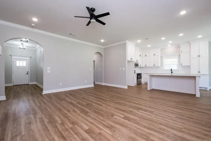 206 Bucky Beaver St, Jacksonville, AR 72076 - #3