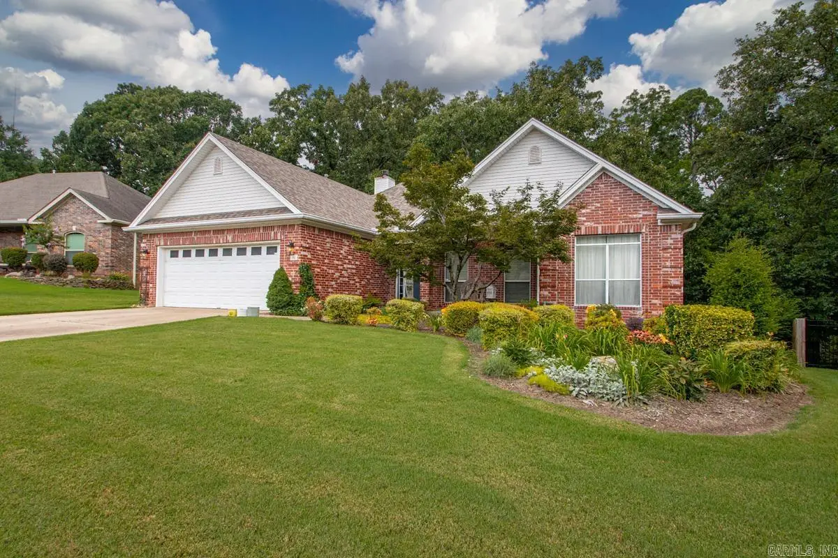 61 Bouresse Dr, Little Rock, AR 72223 - #1