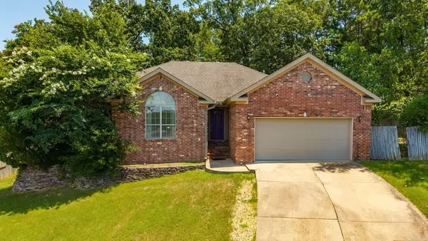 94 Emerald Drive, Maumelle, AR 72113
