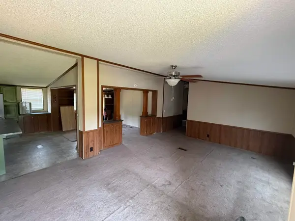 955 Nctr Rd., Redfield, AR 72132