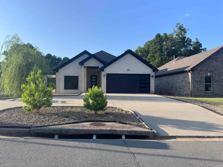 8200 Kanis Pines Drive, Little Rock, AR 72204 - #2