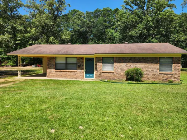 466 Atkins Street, Hampton, AR 71744