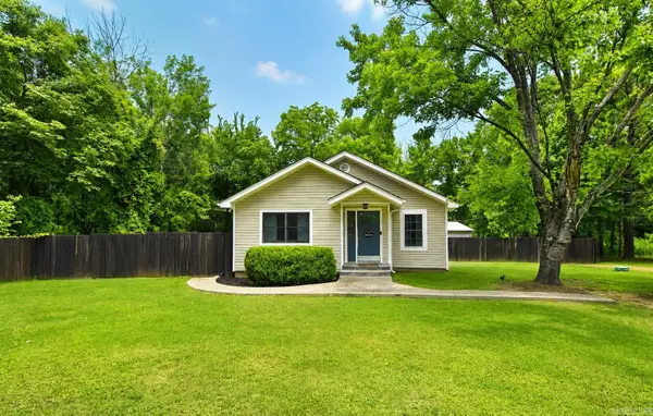 47 Earl Drive, Conway, AR 72032