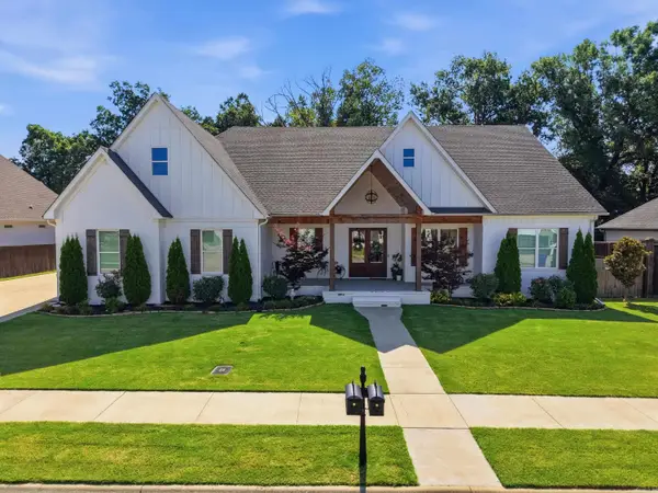 1700 Winterbrook Drive, Conway, AR 72034