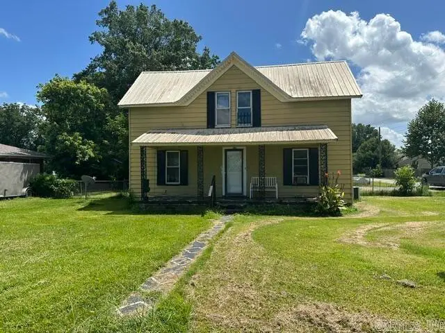 701 E 3rd Street, Carlisle, AR 72024 - #1