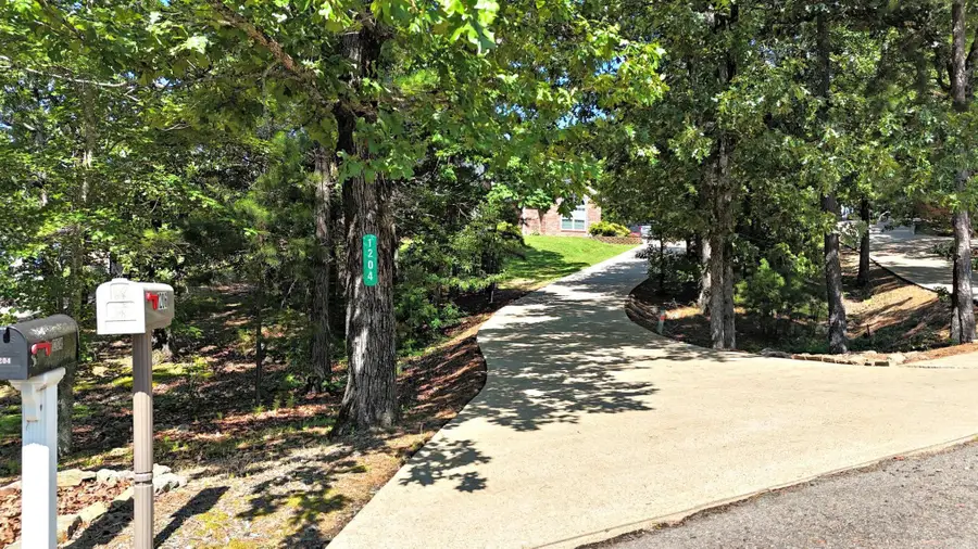1204 Redbud Drive, Mena, AR 71995 - #2