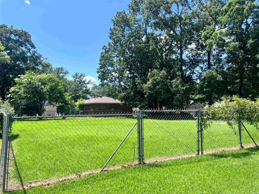 00 Center/oxford, White Hall, AR 71602 - #2
