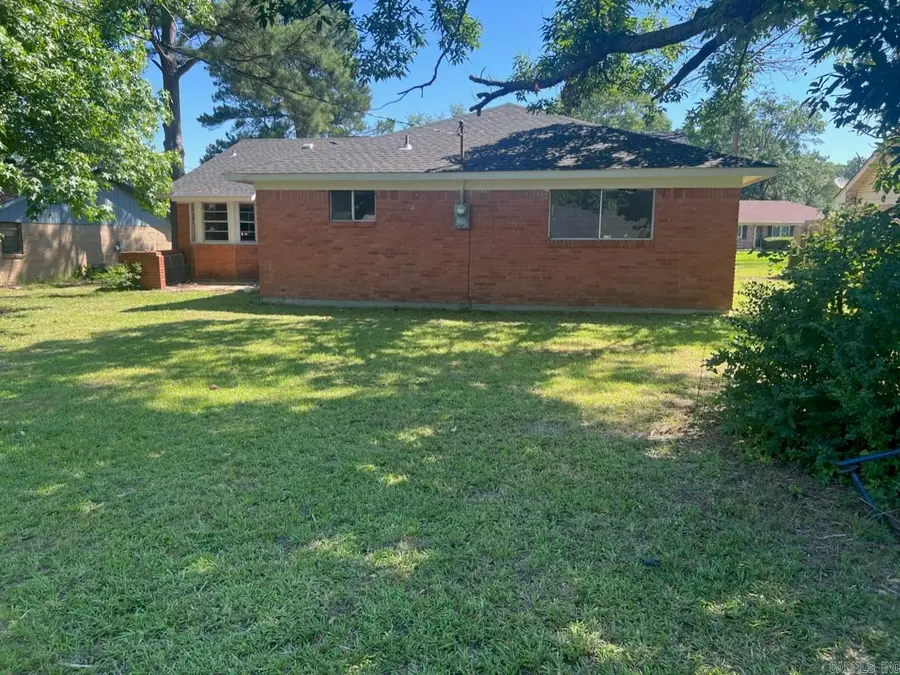 4404 Garland Avenue, Pine Bluff, AR 71603 - #2