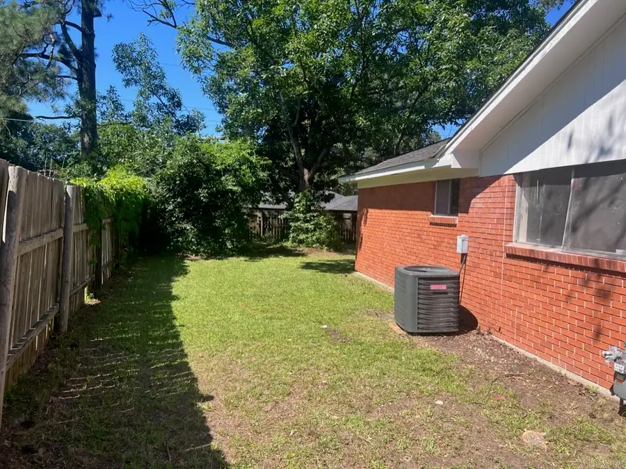 4404 Garland Avenue, Pine Bluff, AR 71603 - #3