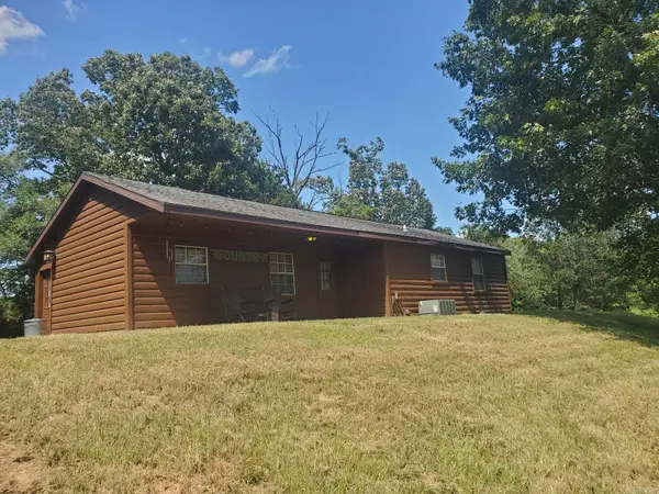 173 & 175 Hendricks, Cove, AR 71937