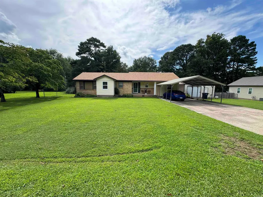 819 S 12th Avenue, Piggott, AR 72454 - #2