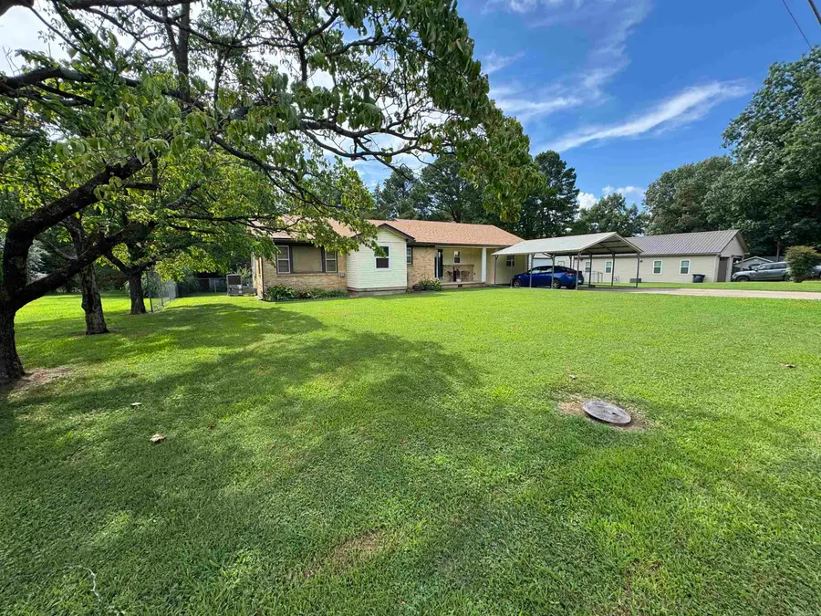 819 S 12th Avenue, Piggott, AR 72454 - #3