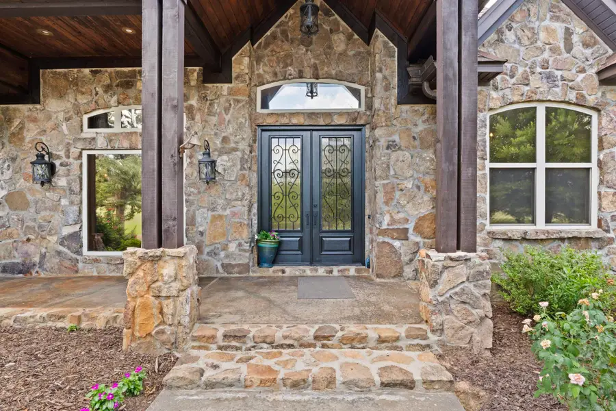 320 Round Mountain Road, Conway, AR 72034 - #3