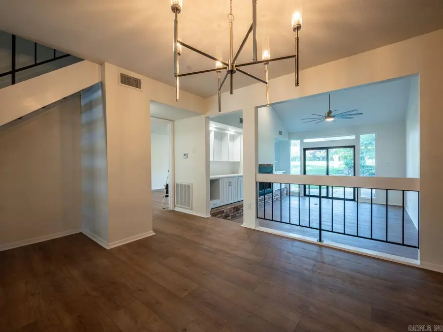 12 Fairway Woods Circle, Maumelle, AR 72113 - #3