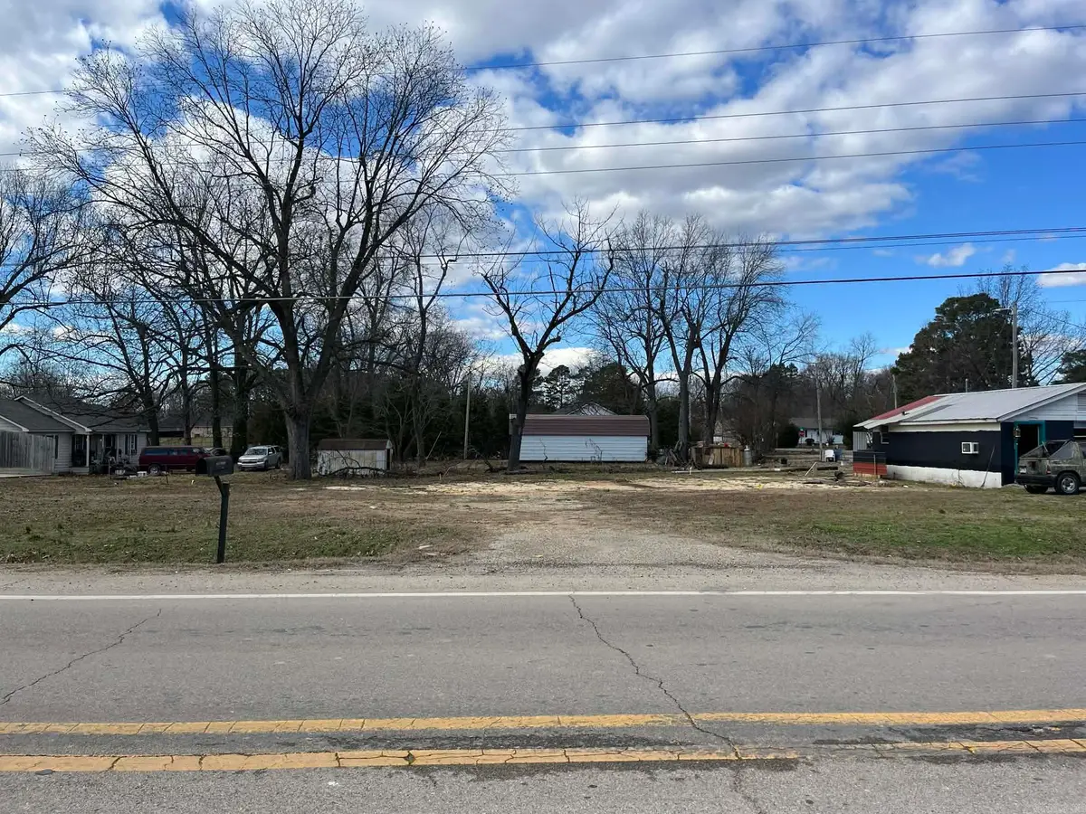 207 S Holman, Brookland, AR 72417 - #1