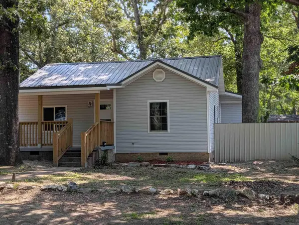 1105 Lincoln Street, Malvern, AR 72104