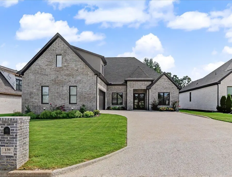 139 Arlington Park Drive, Hot Springs, AR 71901 - #2