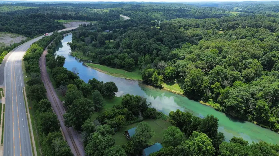 231 Spring Lake Drive, Mammoth Spring, AR 72554 - #2