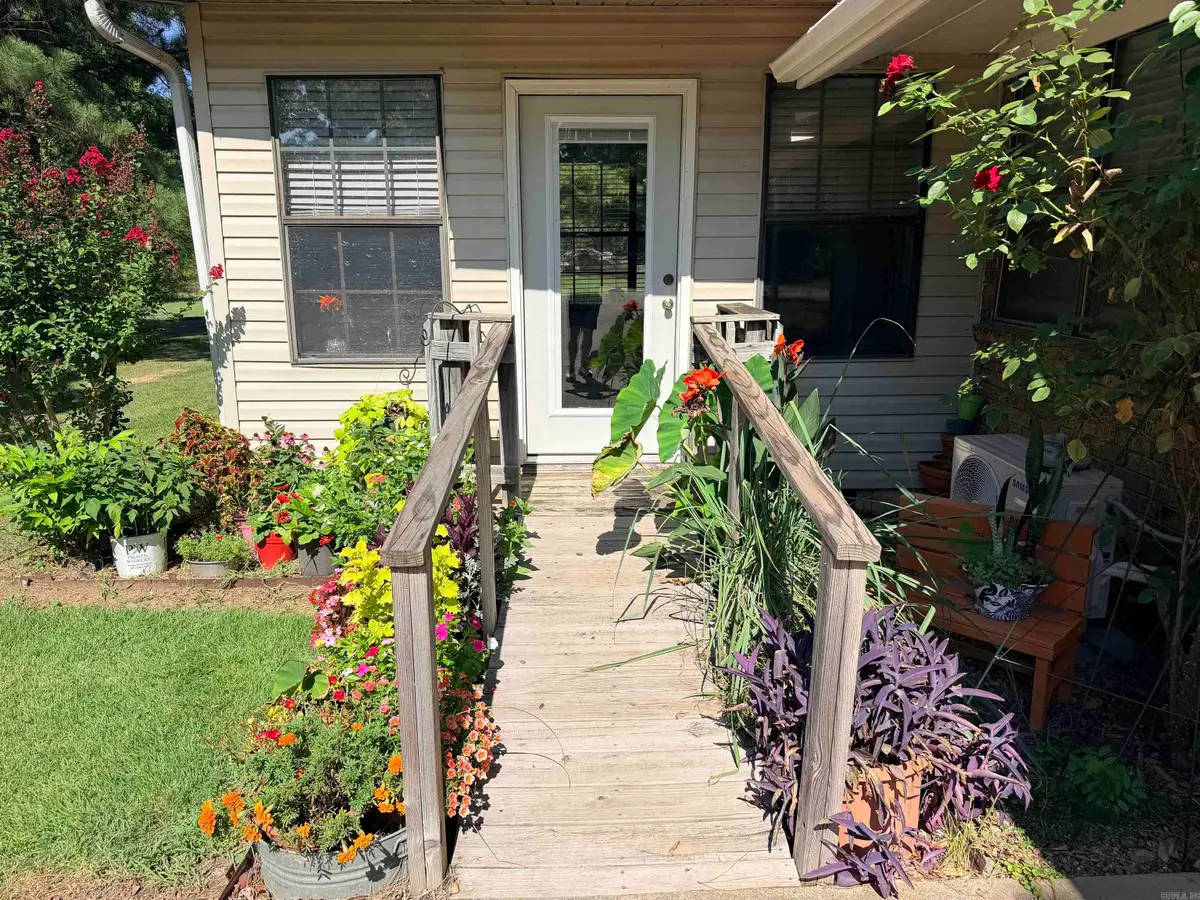 8507 W Republican Road, Jacksonville, AR 72076 - #1