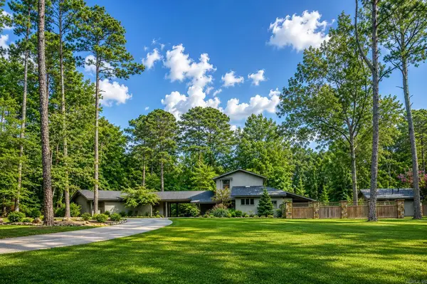 1502 S Eve St, Mena, AR 71953
