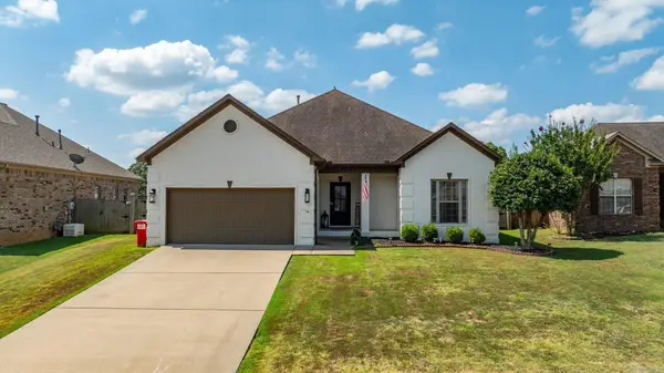 16 Oak Tree Circle, Conway, AR 72032
