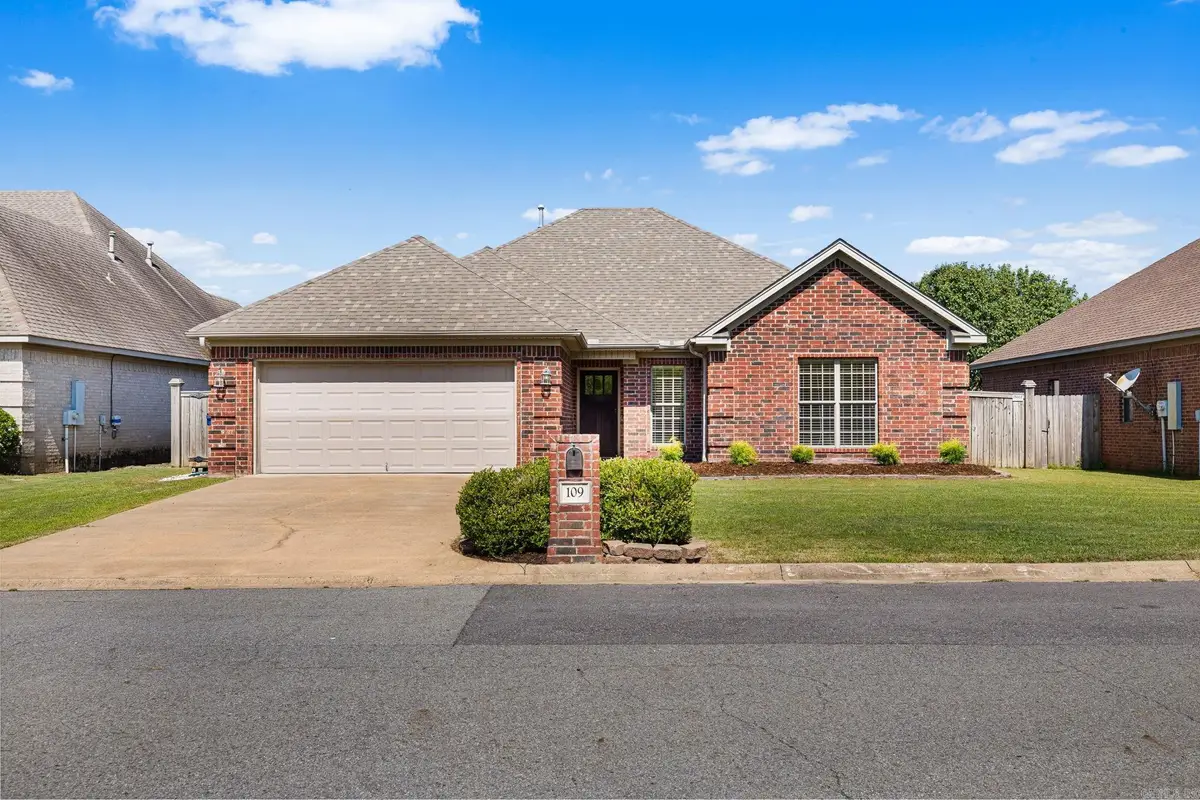 109 Danielle Cir, Maumelle, AR 72113 - #1