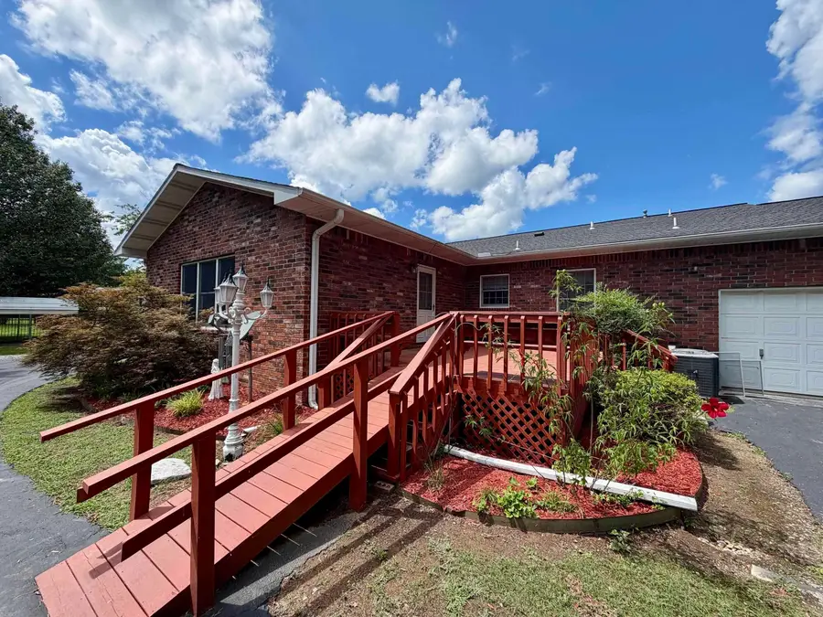731 E Center, Cave City, AR 72521 - #3