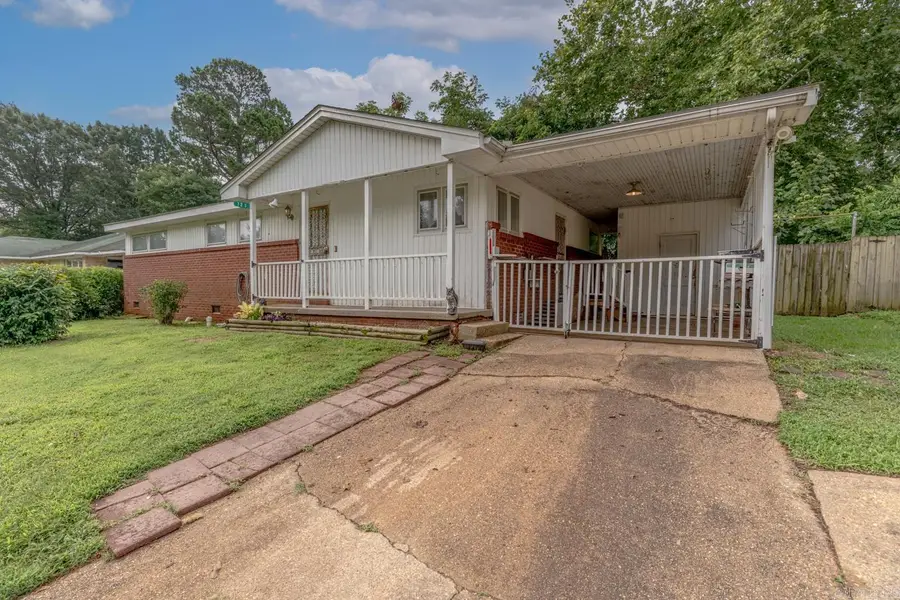 723 Valley Dr, Jonesboro, AR 72401 - #2