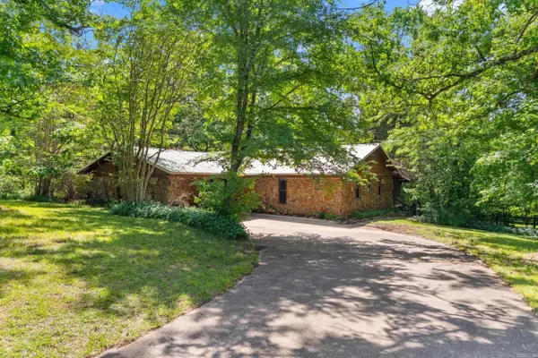 269 W Pleasant Valley Road, Greenbrier, AR 72058