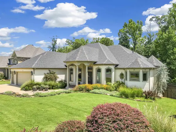 247 Lake Valley Drive, Maumelle, AR 72113