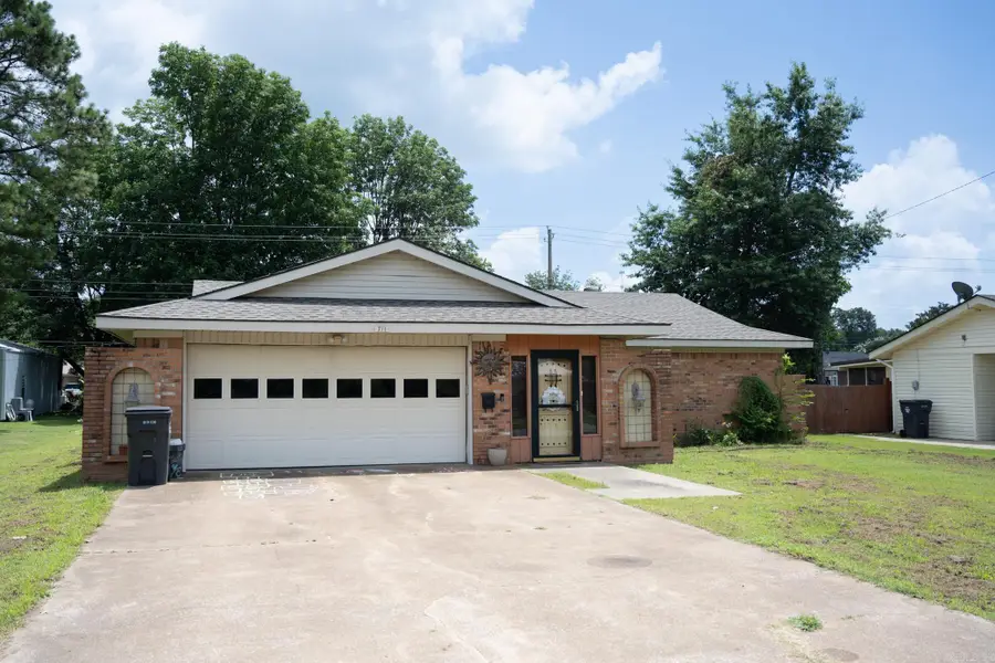711 SE 7th Street, Walnut Ridge, AR 72476 - #2