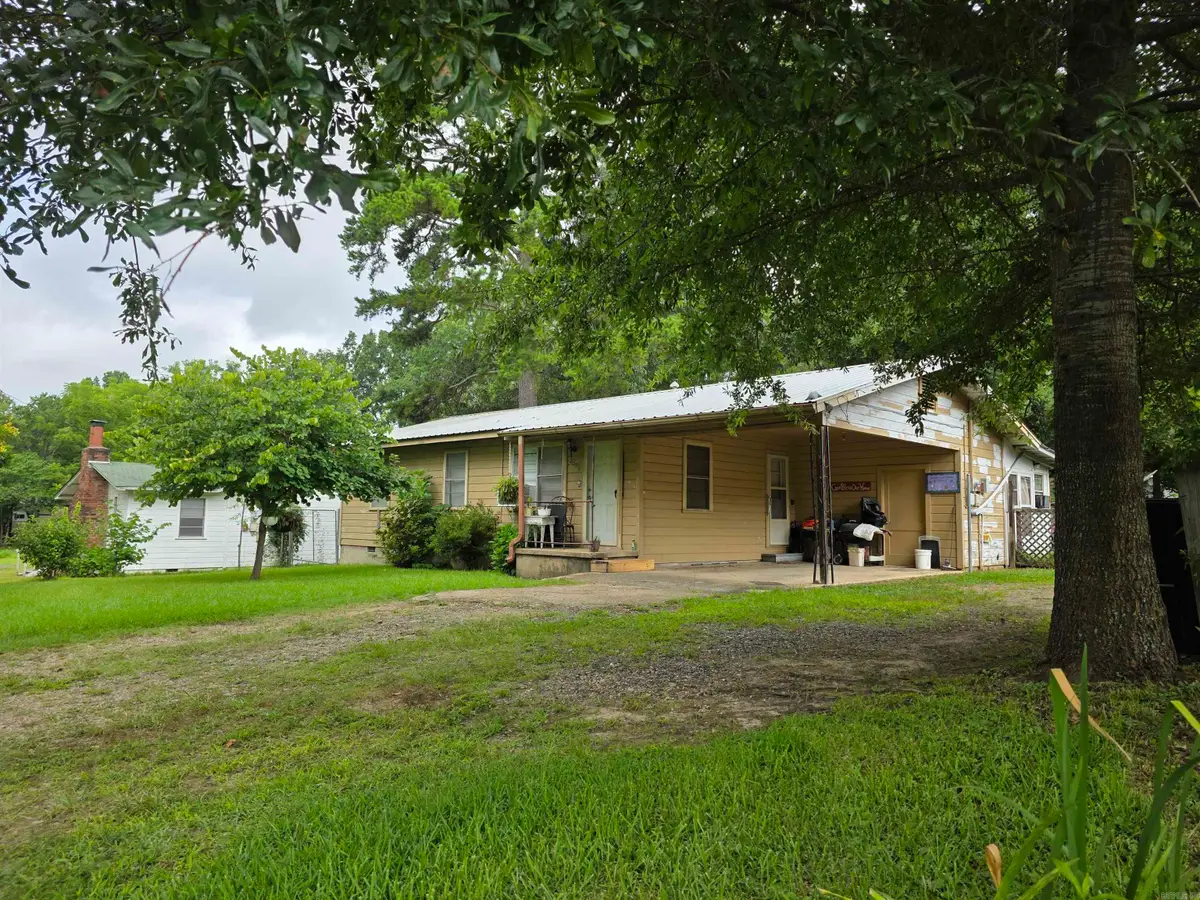 2005 Andrys Ave, Mena, AR 71953 - #1