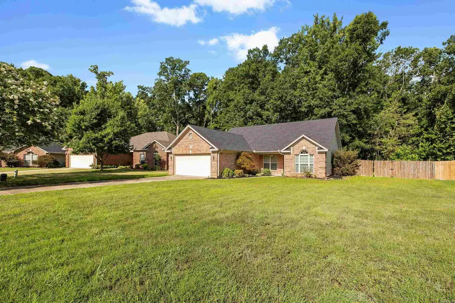325 Madison Place Circle, Benton, AR 72015 - #2