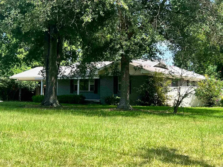 201 E Wiley Street, Star City, AR 71667 - #2