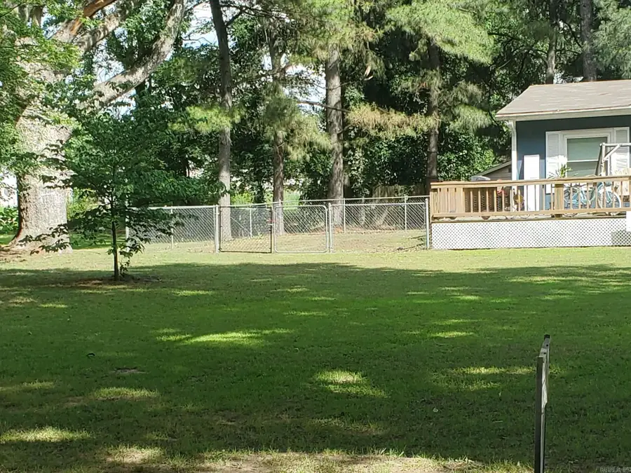 122 W 2nd St, Reyno, AR 72462 - #3