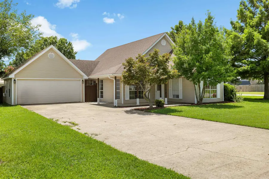 1217 Pauline St, Trumann, AR 72472 - #2