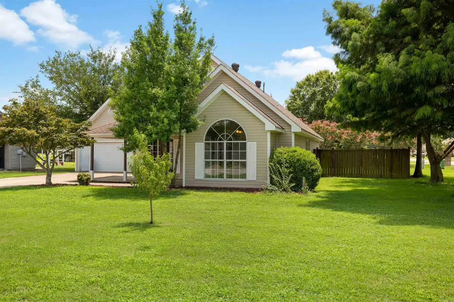 1217 Pauline St, Trumann, AR 72472 - #3