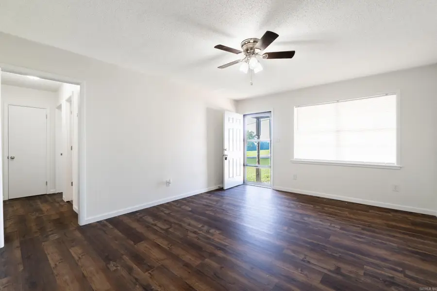 1308 W Oakland Street, Clarksville, AR 72830 - #2