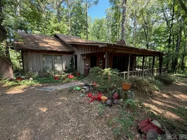 5107 Middle Warren Road, Pine Bluff, AR 71603