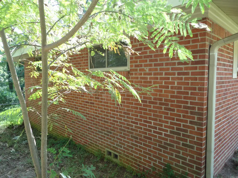 66 Lakeshore Drive, Little Rock, AR 72204 - #3