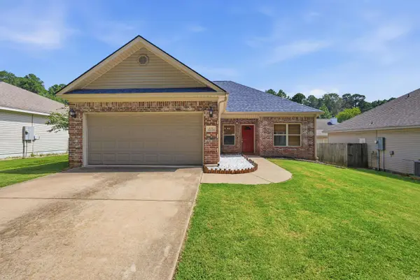 479 Wisteria Drive, Bauxite, AR 72011